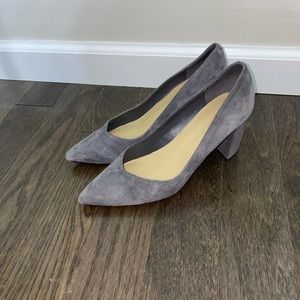 Marc Fisher grey suede pumps